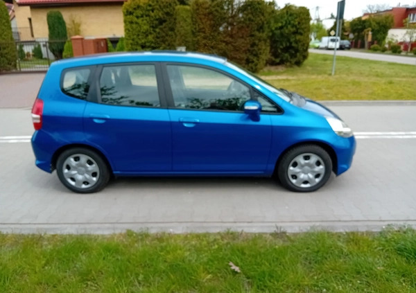 Honda Jazz cena 10900 przebieg: 186300, rok produkcji 2006 z Mirosławiec małe 137